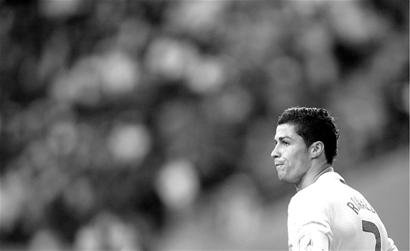 难怪杨鸣2次发火！辽宁负广州最后5分钟，三人表现太令他失望（辽篮末5分钟不敌广州，三将低迷致杨鸣两度动怒）