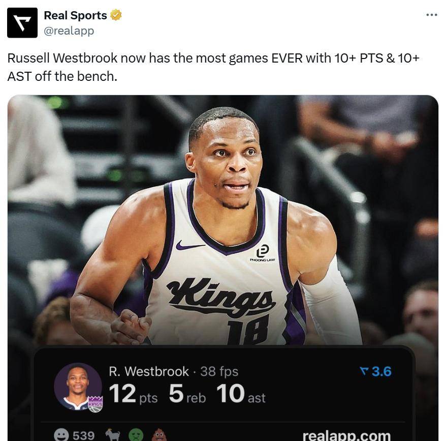 弗拉格两个哥哥现场观战加持！弗拉格半场火力全开轰下22分（两位兄长现场助阵，弗拉格半场火力全开砍下22分）