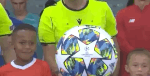 巴萨2-1逆转法兰克福，孔德头球双响，亚马尔、拉什福德送助攻（巴萨2-1逆转法兰克福，孔德头槌梅开二度，亚马尔与拉什福德奉献助攻）