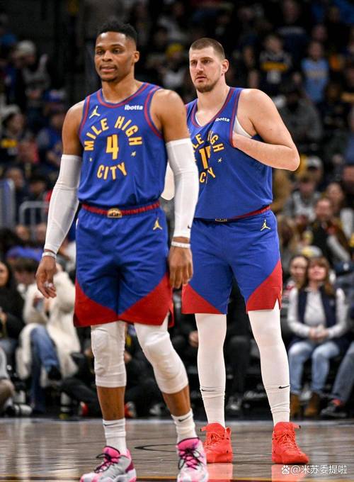 邮报：至少12家俱乐部想租梅努，但球员仍优先考虑那不勒斯（邮报：至少12队想租借梅努，球员仍将那不勒斯列为首选）