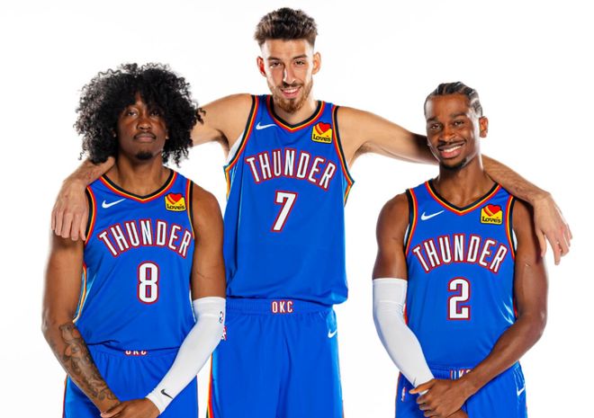 自苏牙以来，斯韦德贝里是首位西甲对皇马连续三场破门的外援（斯韦德贝里成自苏亚雷斯后首位在西甲对阵皇马连续三场破门的外援）