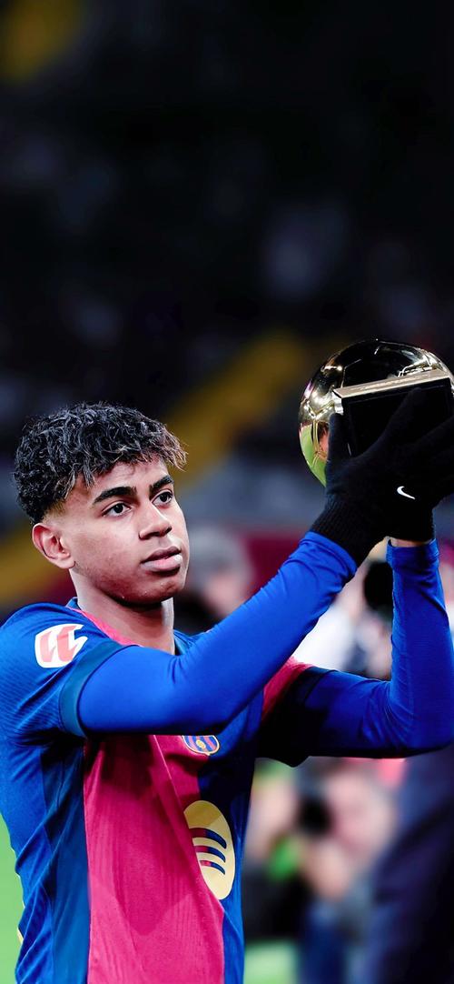 卡登的康复之路：从病痛中重获新生（从病痛到新生：卡登的蜕变之旅）