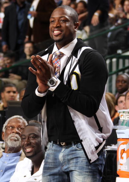 芬奇：海兰德实力很强&打球很聪明 是一位传球为主且能得分的球员（芬奇盛赞海兰德：球商在线实力不俗，以传控为主兼具得分能力）