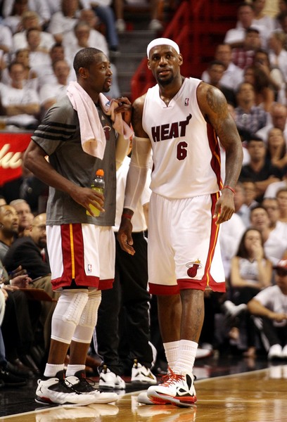 皇马青年军再战欧洲！青年欧冠32强对阵马赛，未来之星即将绽放（皇马青训军团再踏欧战：青年欧冠32强迎战马赛，明日之星蓄势绽放）