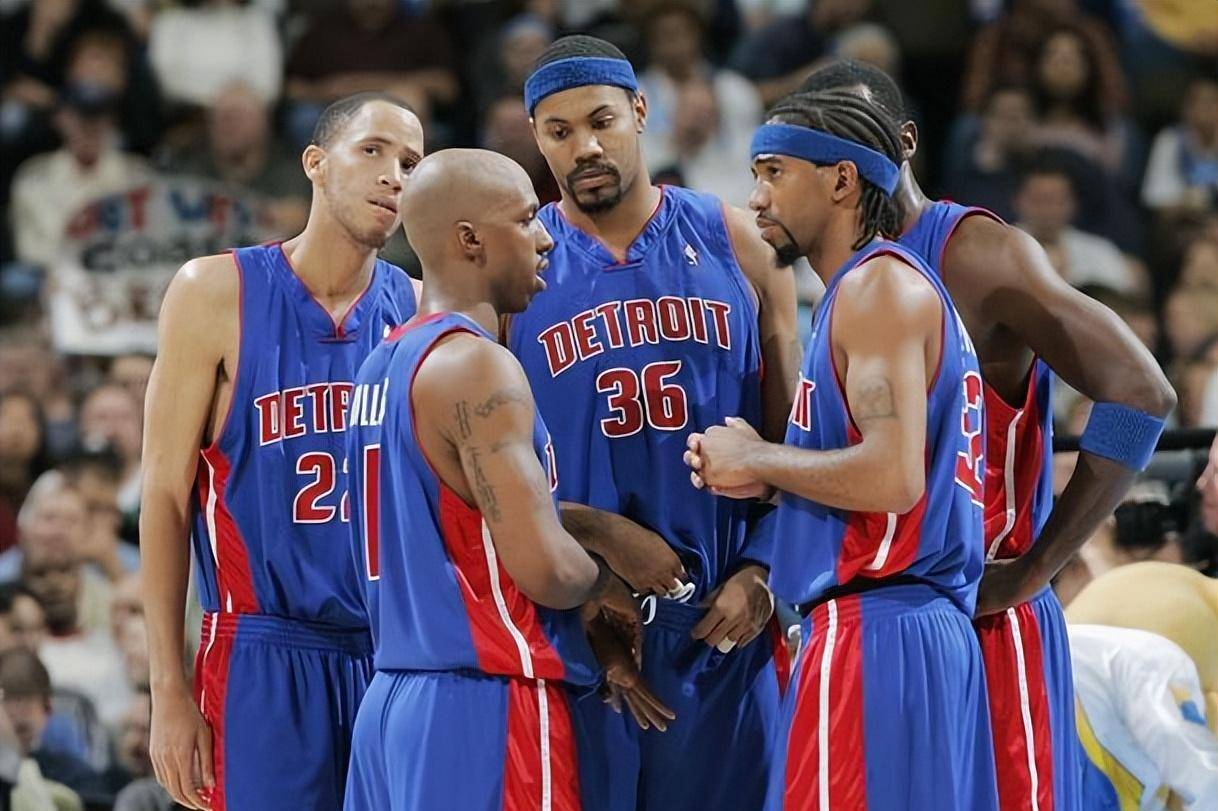 那不勒斯经历10轮点球晋级意杯8强，孔蒂：我们更配得上晋级（那不勒斯点球鏖战十轮闯入意杯八强，孔蒂：这次出线我们当之无愧）