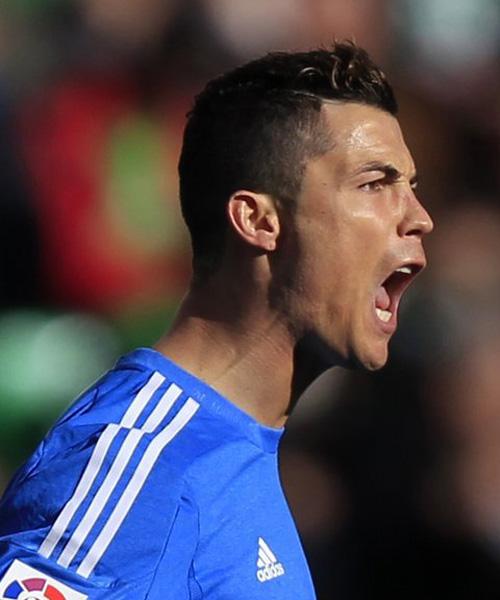 意大利杯不敌拉齐奥，米兰各项赛事13场不败被终结（意杯负于拉齐奥，米兰13场不败纪录告破）